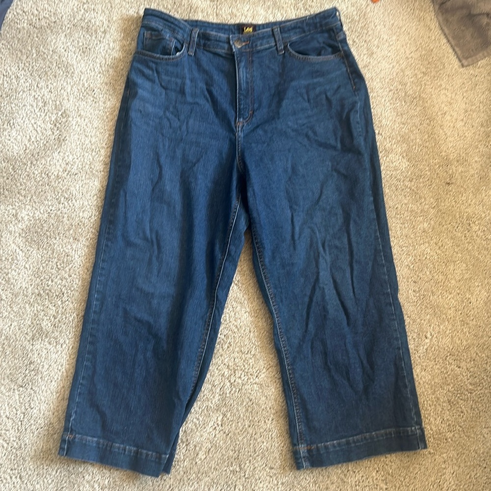 Lees size 14 wide leg womens pants